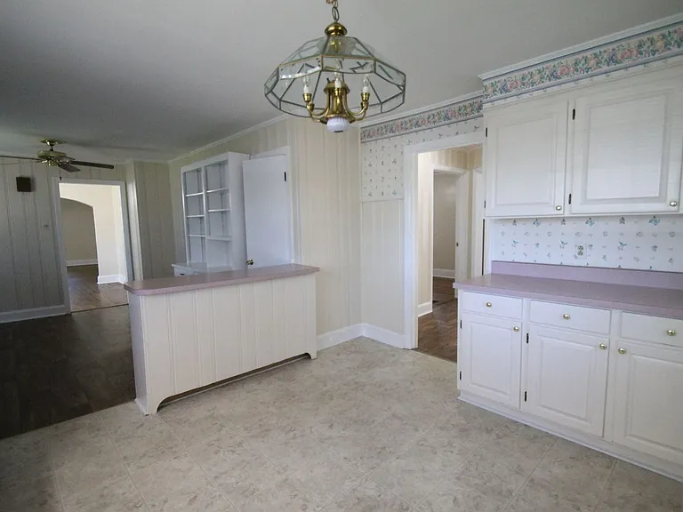 1004 Anderson Rd S — Photo 18