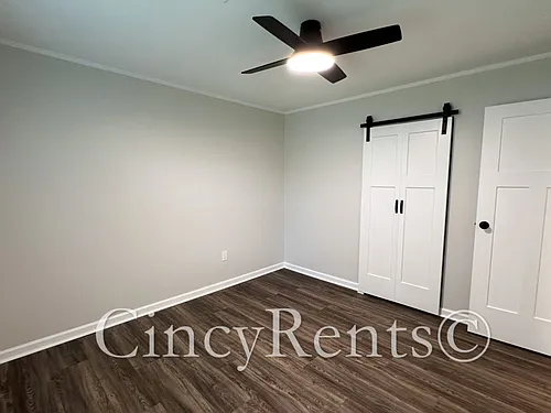 988 Stratford Pl — Photo 10