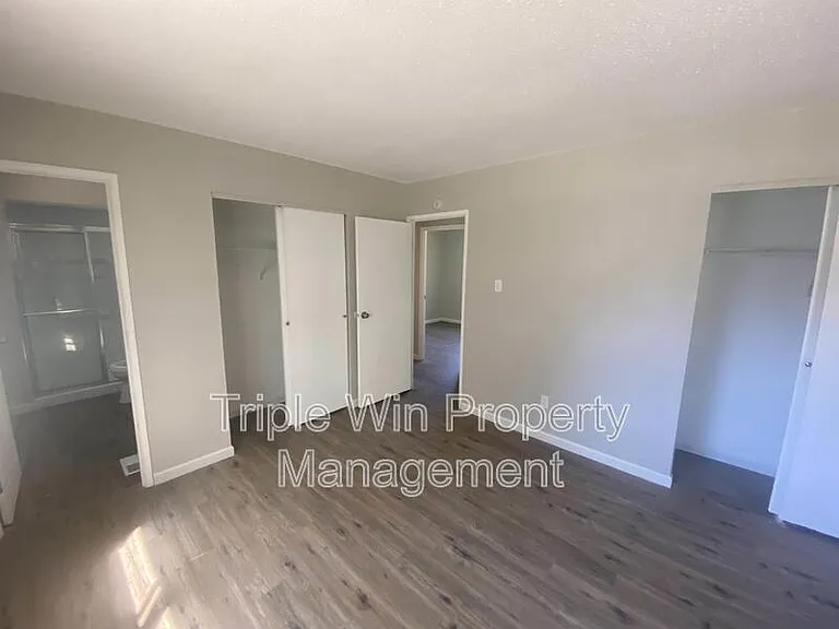 2372 Rockymont Dr — Photo 10