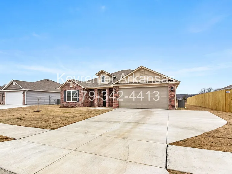 1035 Jennifer Ann Ln — Photo 3