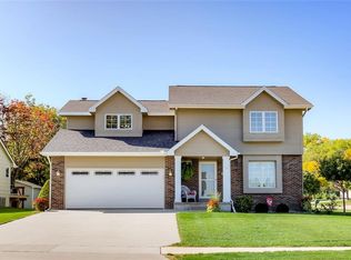 1203 S 24th Ct, West Des Moines, IA 50265