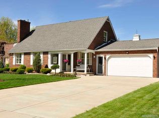 57 Halwill Dr, Amherst, NY
