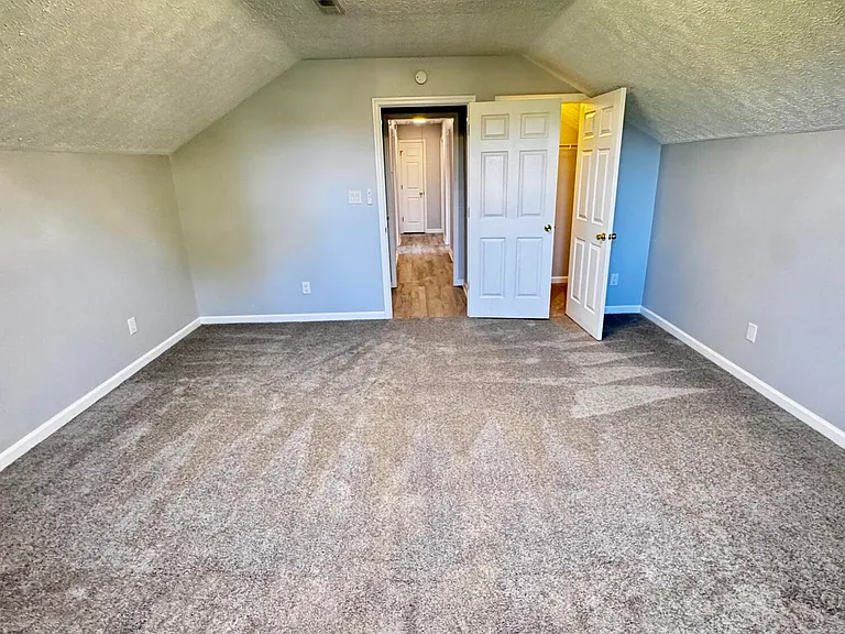 2469 English Station Dr — Photo 8