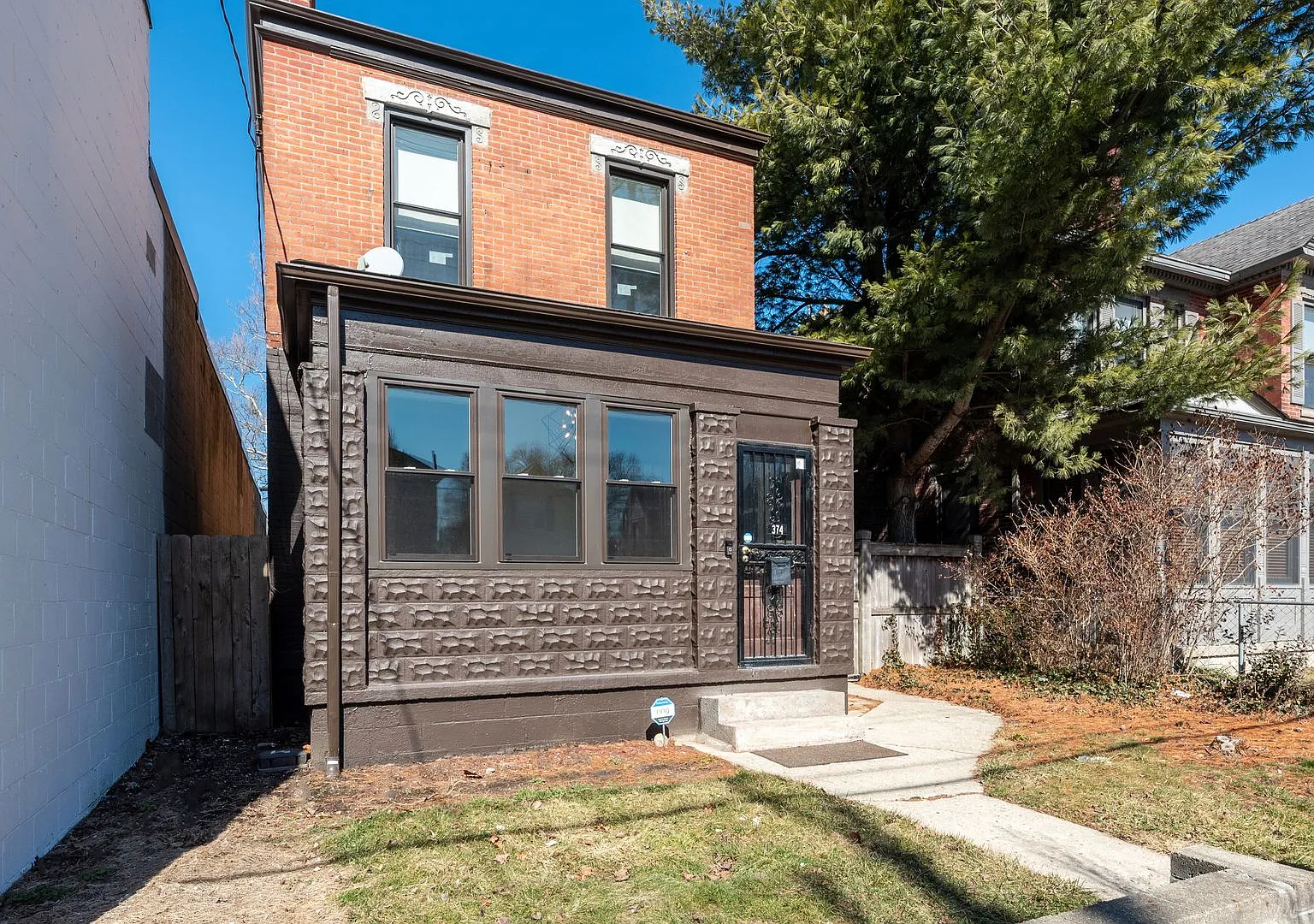 Large renovated brick home w/ new garage — Photo 1