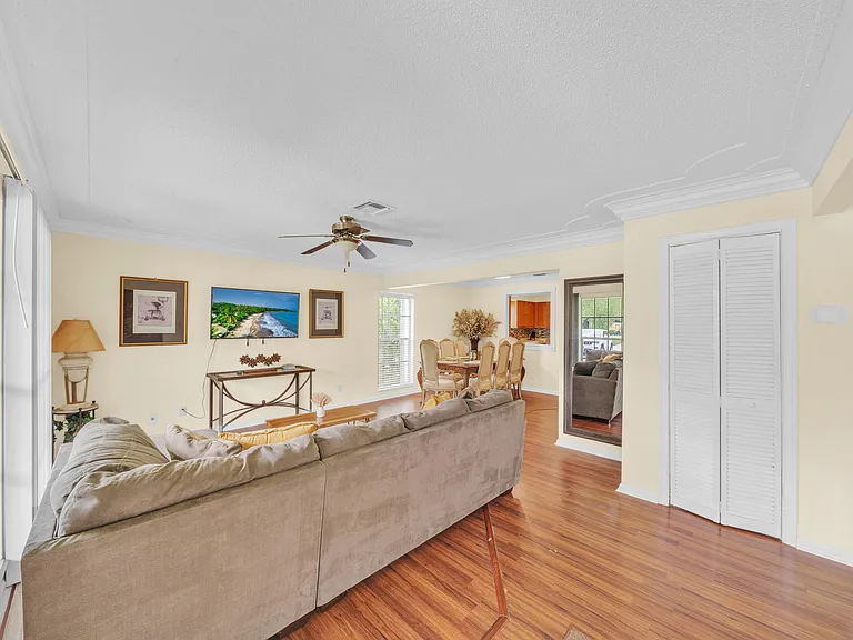 1350 Riverside Cir #1 — Photo 5