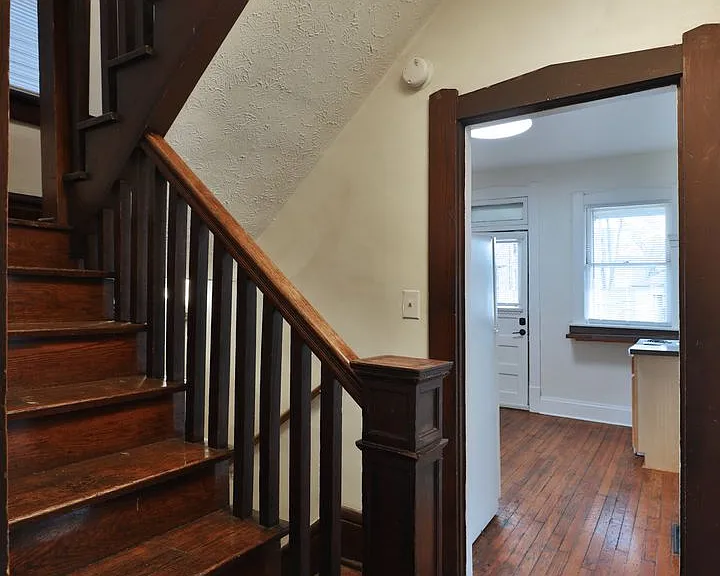 229 E 11th Ave — Photo 17
