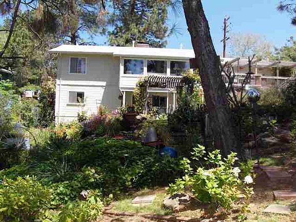 4th image of 211 Catherine Ln #A