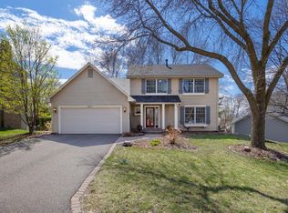 6207 Cascade Pass, Chanhassen, MN 55317