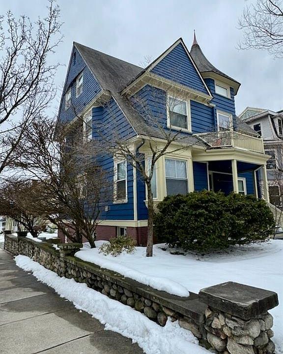 182 Adelaide Ave APT 2, Providence, RI 02907 | Zillow