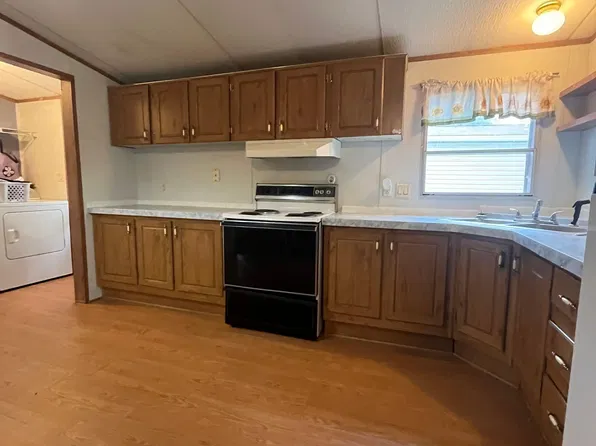 204 Gail Dr #204, Martinsburg, WV 25403