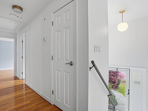 5th image of 56 Yarmouth Rd