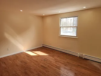 986 Ashford Street, #1