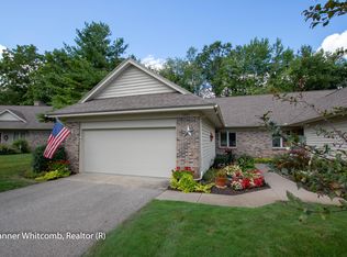 7021 Pinehurst Ln NE, Rockford, MI 49341