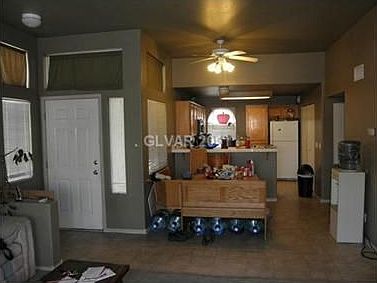 3rd image of 3125 N Buffalo Dr Unit 2097