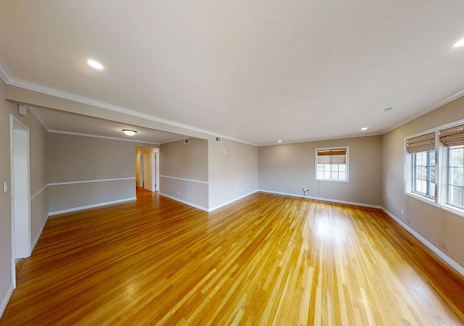 Beautiful 4BD/2BA, Quiet Neighborhood! — Photo 2