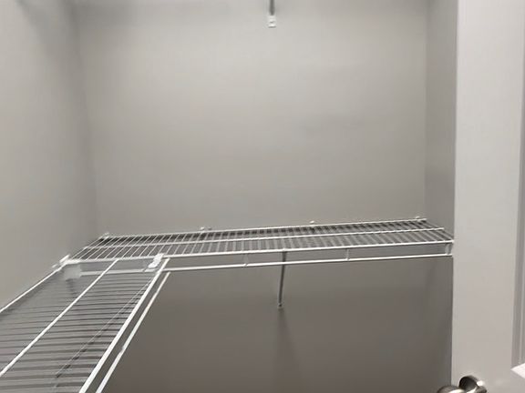 4th image of 220 Chestnut St
