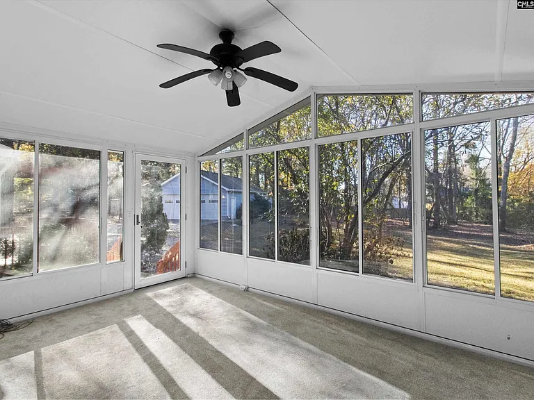 42 Halton Ct — Photo 15