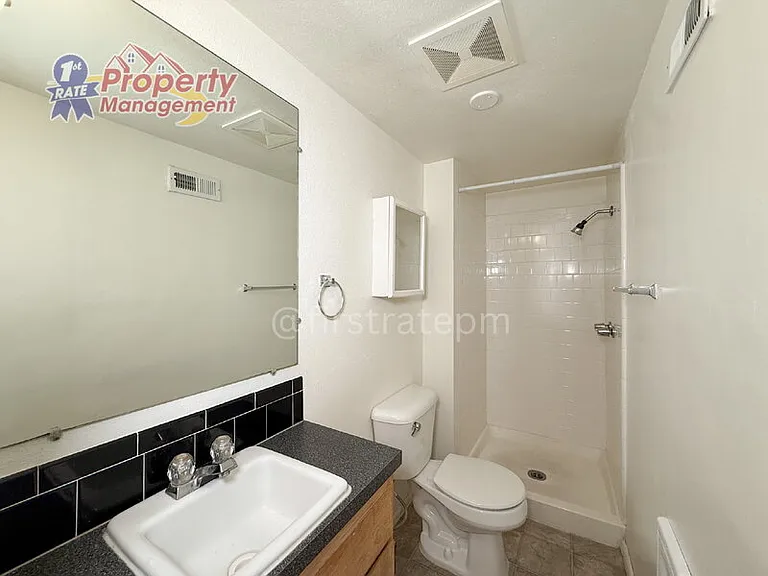 1717 W Jefferson St #3 — Photo 9