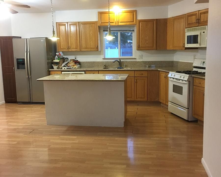 Kitchen / Living