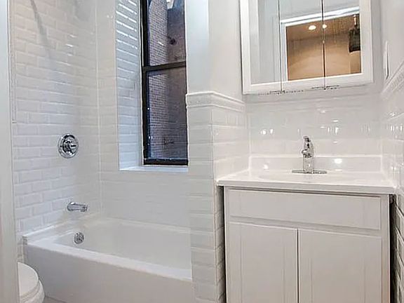 4th image of 145 E 35th St APT 1ME
