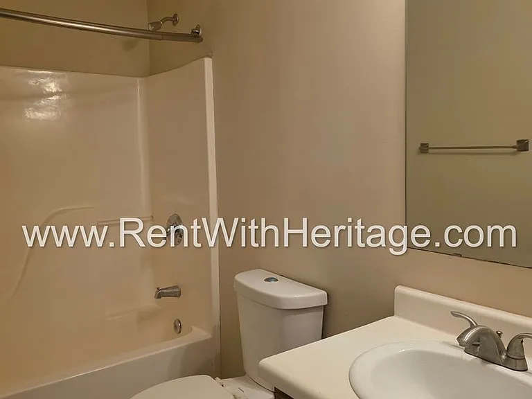 2028 Sweet Bay Dr — Photo 40