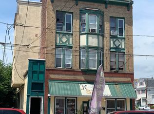 456 Main St, Edwardsville, PA 18704