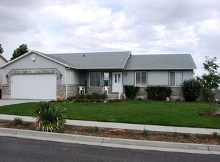 4896 W Cave Peak Dr, Riverton, UT 84096