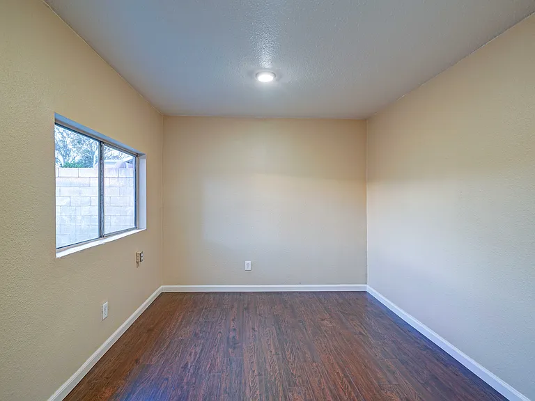 8940 Live Oak Ave #B — Photo 13