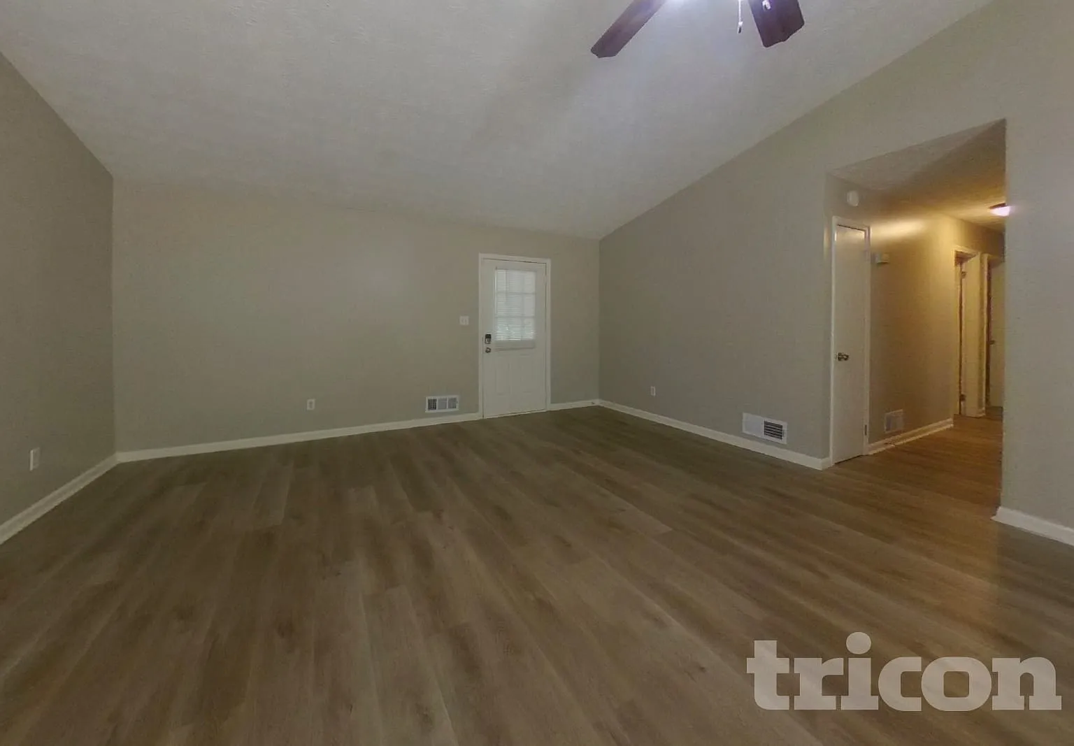 968 Dallas Way Lawrenceville GA — Photo 3