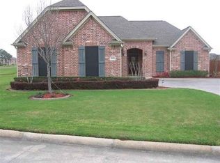 7406 Lake Arthur Dr, Port Arthur, TX 77642