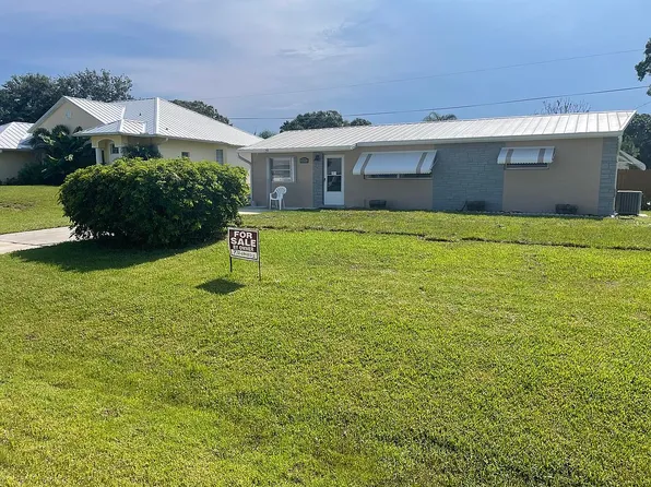 425 Easy St, Sebastian, FL 32958