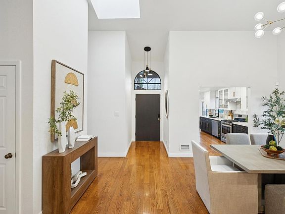 4th image of 1637 Toyon Ct