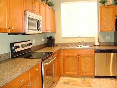 4th image of 9951 SW Glenbrook Dr