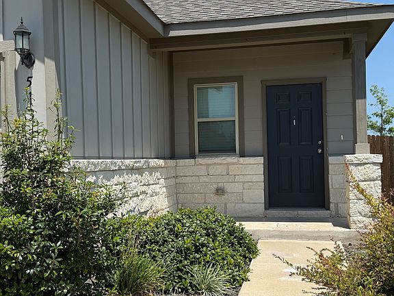 3rd image of 513 Bella Luna Way