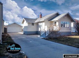 2134 E C St, Torrington, WY 82240