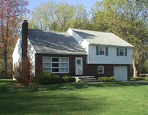 1st image of 11 ROSLYN Drive