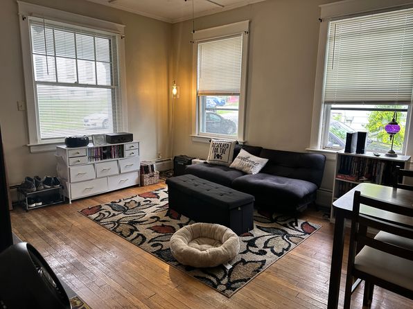 68 Chapin St #1L