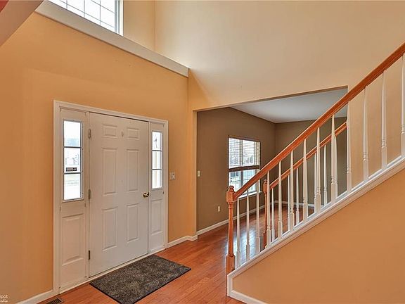 3rd image of 6608 Carmel Dr