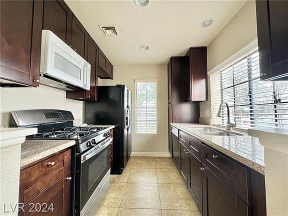5th image of 4819 S Torrey Pines Dr Unit 105
