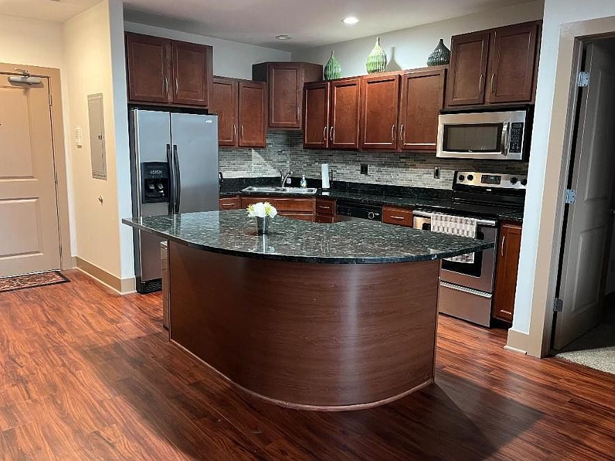 1st image of 600 Albert Ave APT 308