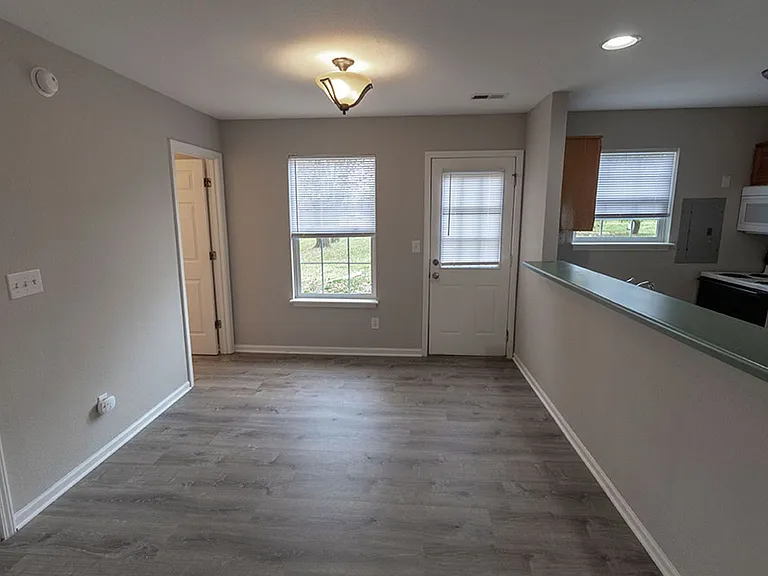 4501 Rice Rd — Photo 6