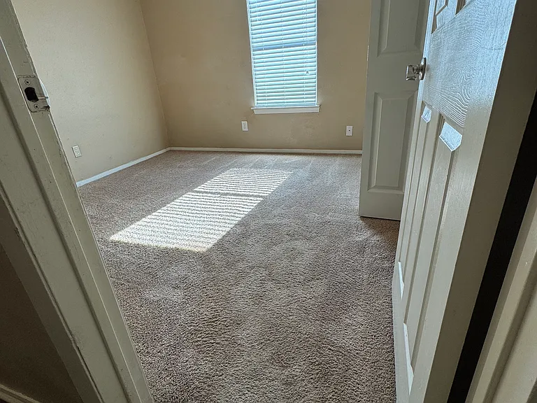3228 Delaford Dr — Photo 27
