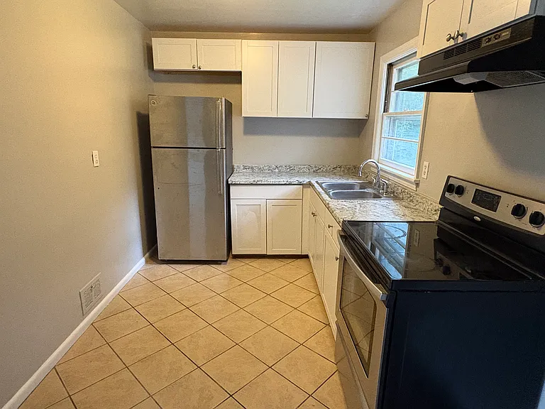 8215 Baywood Dr — Photo 4