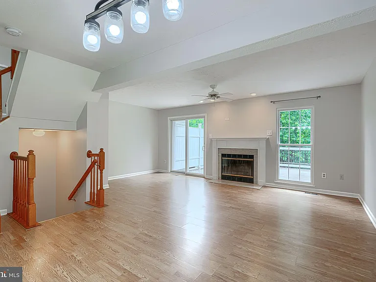 1826 Wye Mills Ln — Photo 5