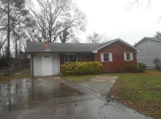 6848 E Sherwood Dr, Riverdale, GA 30274