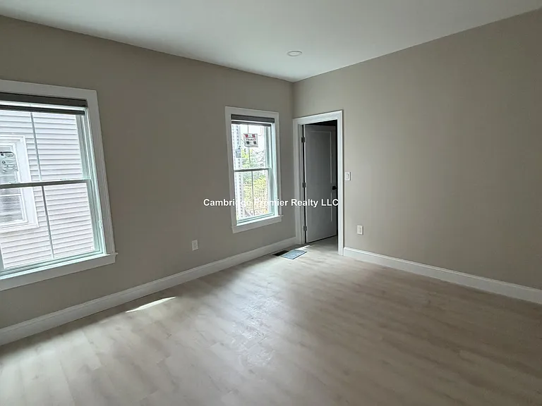 233 Highland Ave #1 — Photo 15