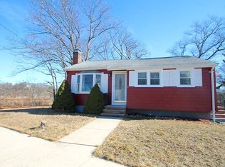 9 Stanton St, Saugus, MA 01906