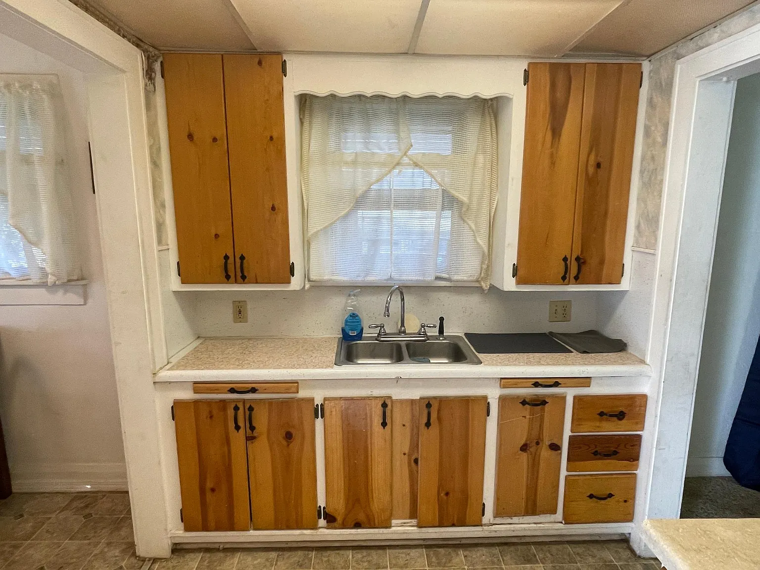 2 bed, 986 sqft, $895 — Photo 3
