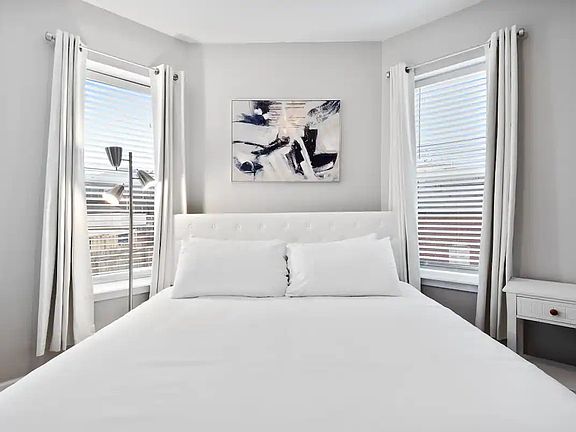 4th image of 5726 McPherson Ave APT 2E
