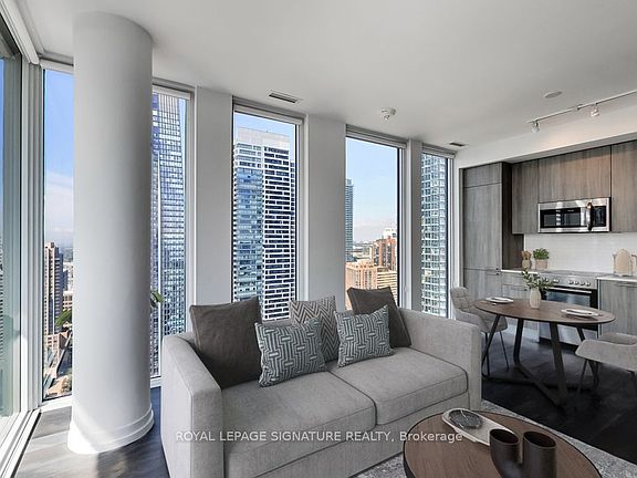 4th image of 28 Wellesley St E Unit 3402